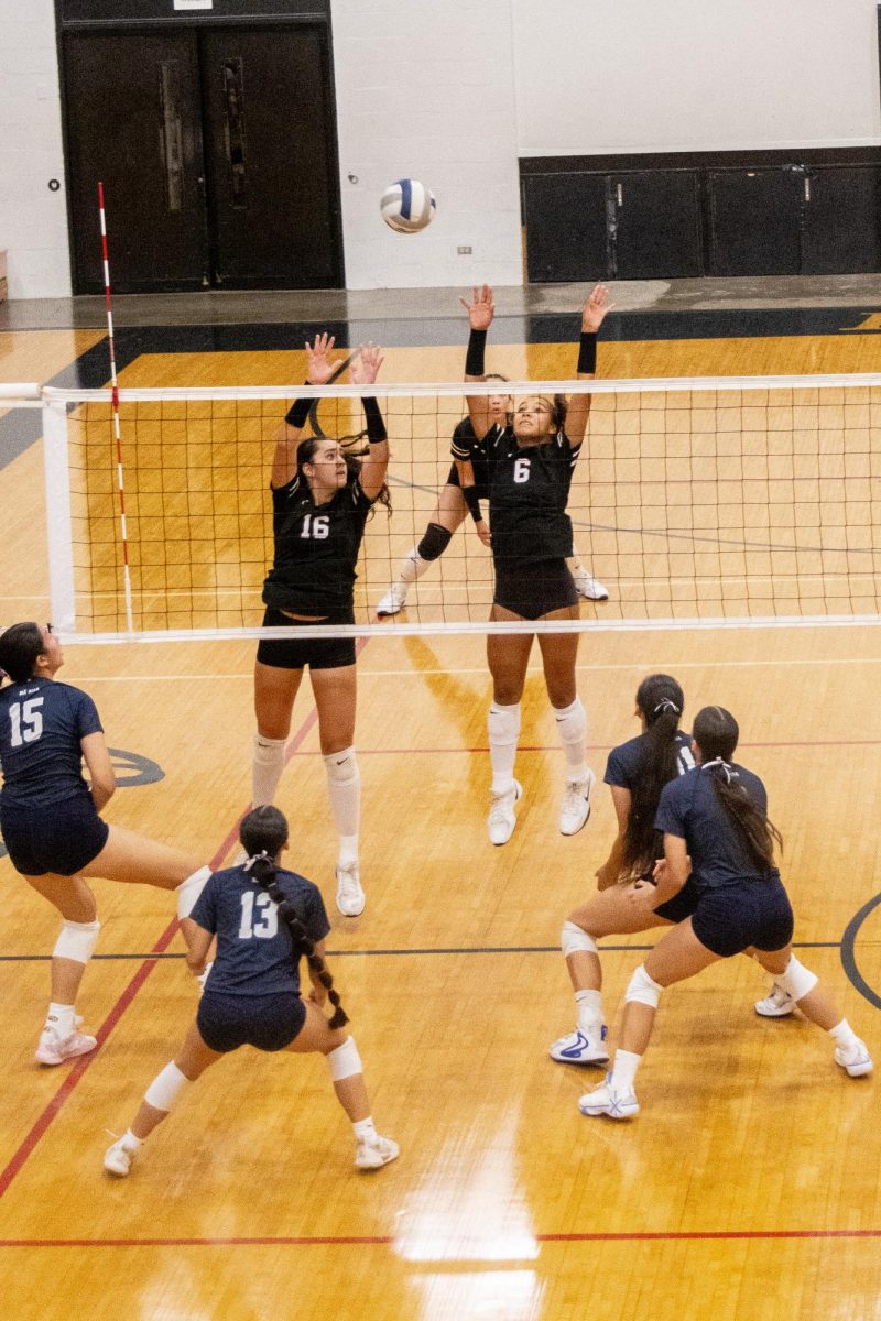 The ‘Iolani Girls Varsity Volleyball went on a hot streak, remaining undefeated. On September 15th, 2025, ‘Iolani steadily defeated Kamehameha in just three sets. The ‘Iolani Girls Varsity Volleyball went on a hot streak, remaining undefeated. On September 15th, 2025, ‘Iolani steadily defeated Kamehameha in just three sets.